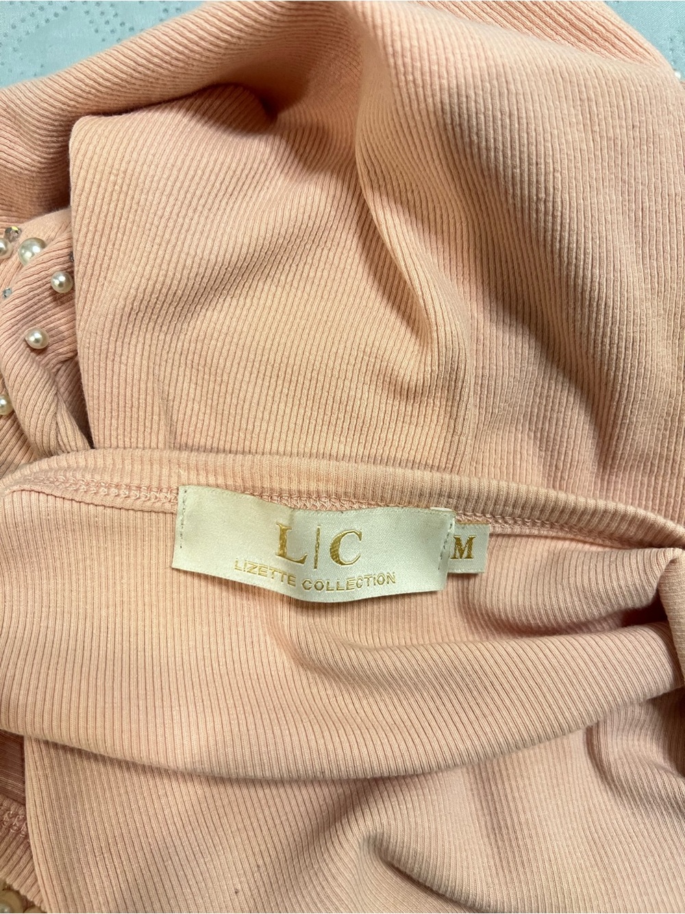 Sleeveless Pearl-Embellished Pink Knit Top - Picture 3 of 3